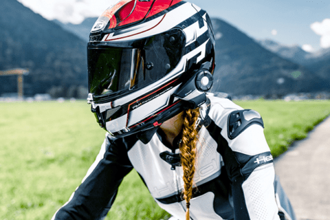 Tête et retrait du casque